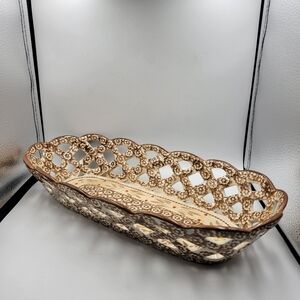 Temp-Tations By Tara Old World Brown Ceramic Bread Basket 14 1/2”L 7 1/2”W, 3”H